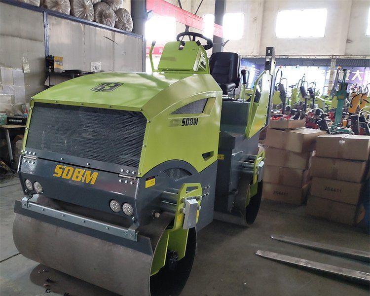 擼起袖子加油干！小型壓路機(jī)企業(yè)讓創(chuàng)新發(fā)揮最大的生產(chǎn)力！